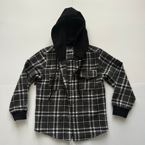 Made by Molly Other - Adorable Black and White Plaid Shacket